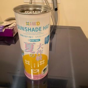 NWT Reversible packable sun hat!